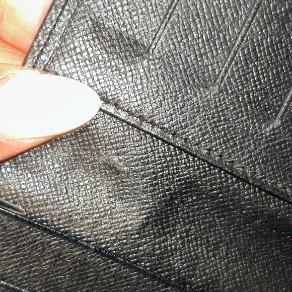 Louis Vuitton Black Taiga Long Wallet - Picture 11 of 14